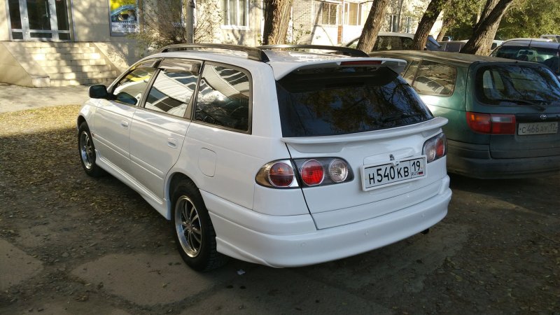Caldina 210 кузов