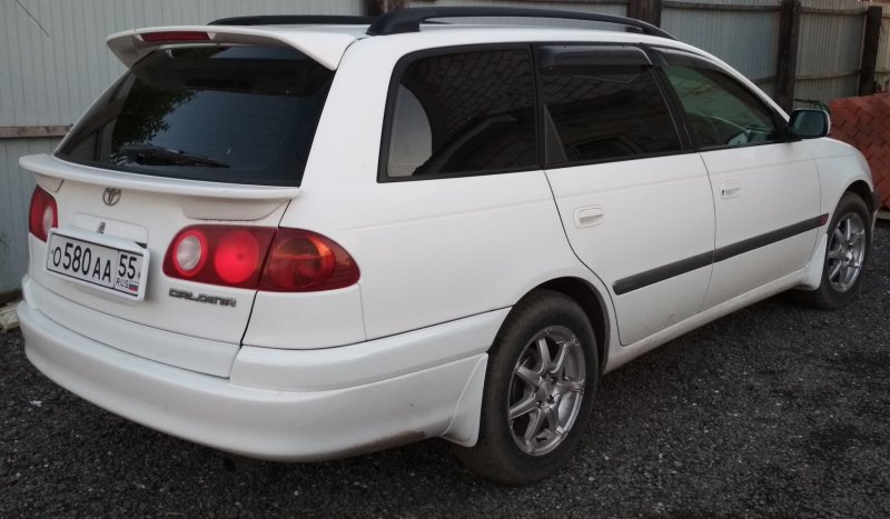 Caldina st210