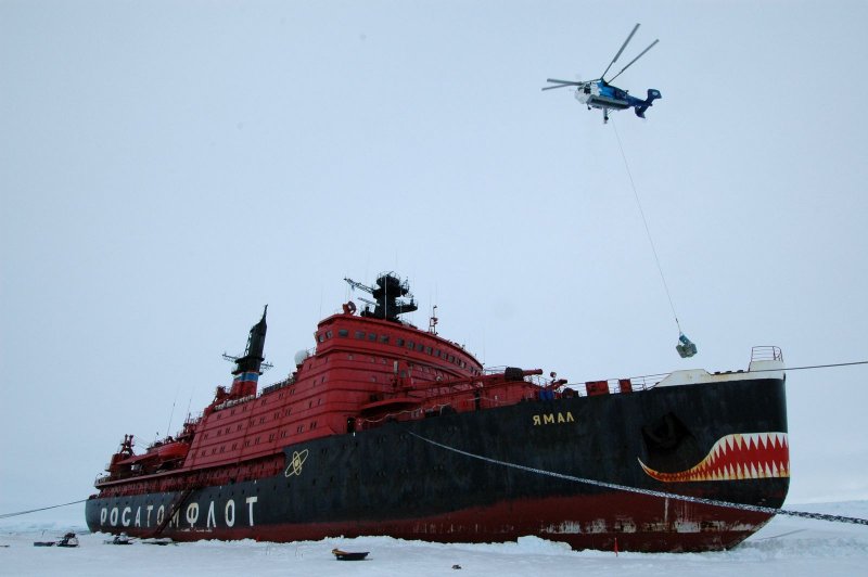 Крыло космического корабля
