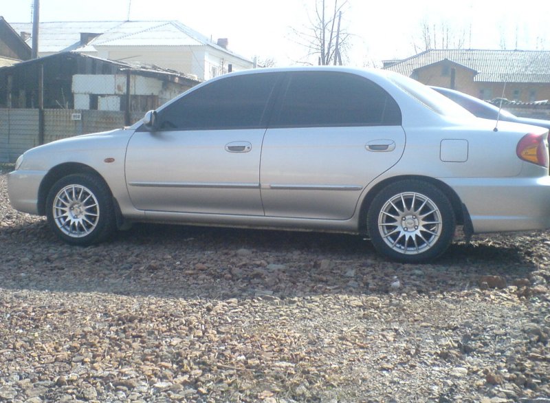 Kia Spectra диски р15