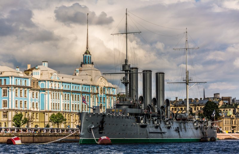 Парусники в Санкт-Петербурге