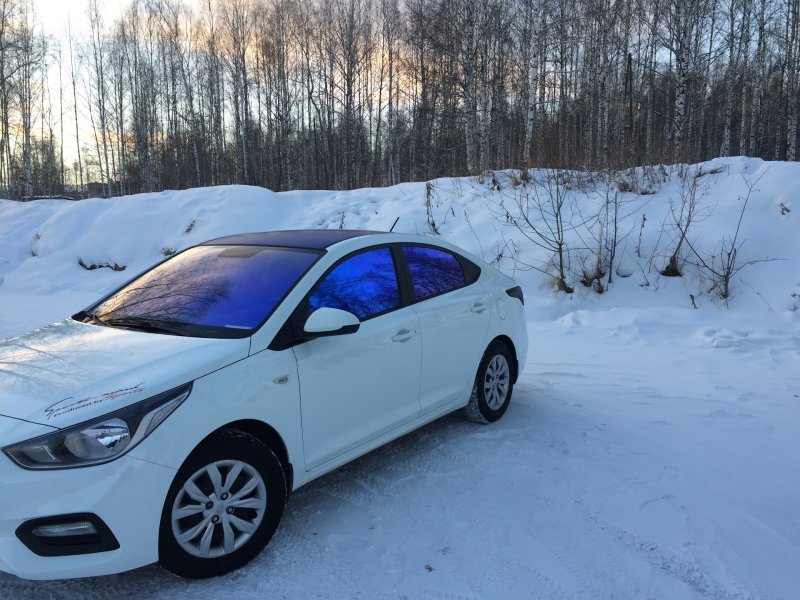 Hyundai 2016 Solaris назад сидел снимал