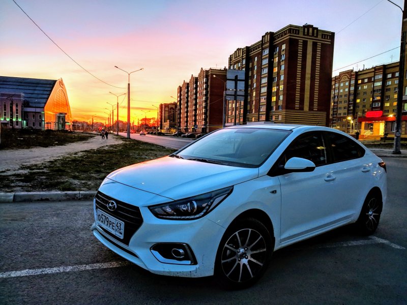 Hyundai Solaris 2013 года белый