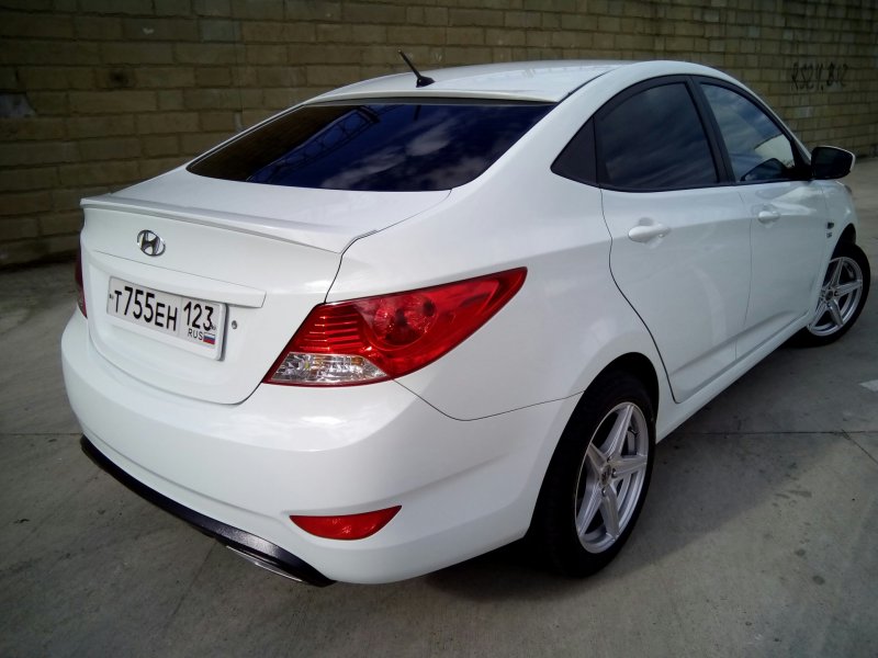 Hyundai Solaris лифтбек