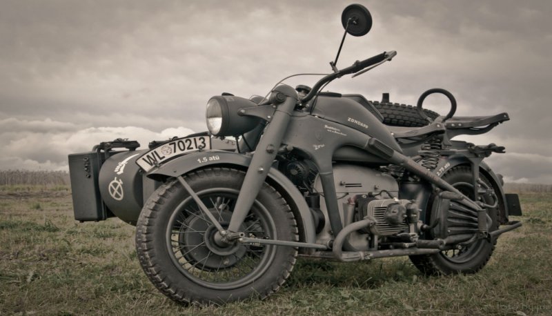 БМВ р75