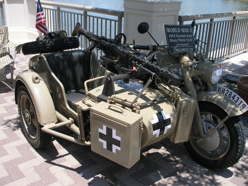Немецкие мотоциклы 1941 BMW R