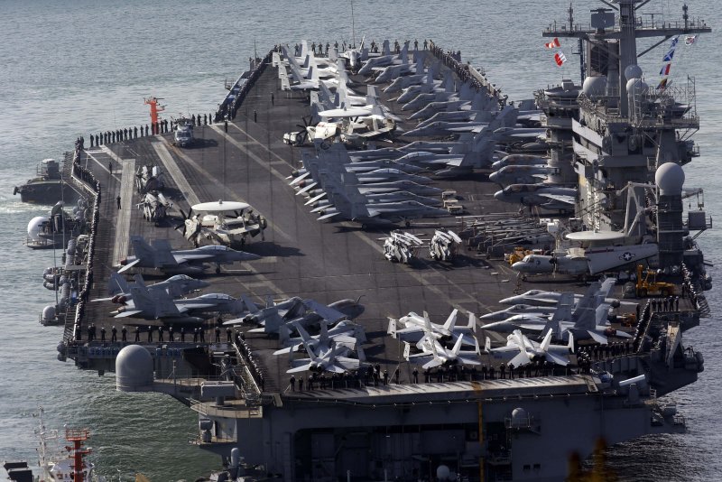 Авианосец USS Nimitz