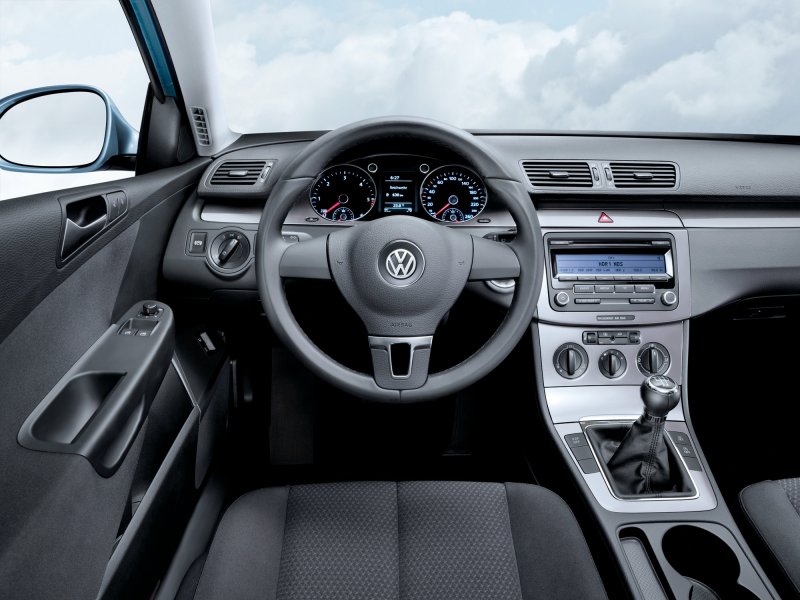 Volkswagen Passat (b6) 2008 седан