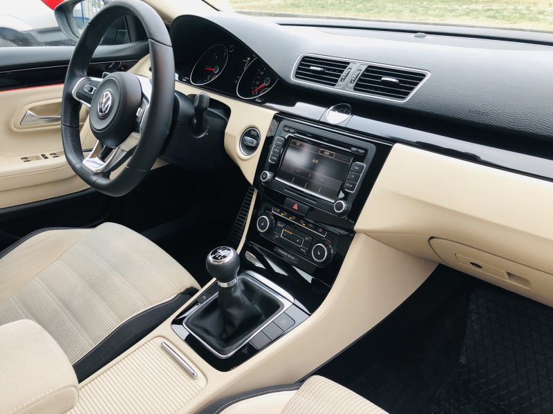 Volkswagen Passat b6 салон