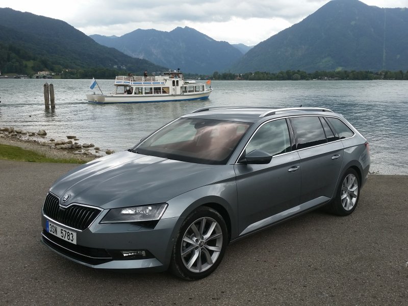 Skoda Superb Combi