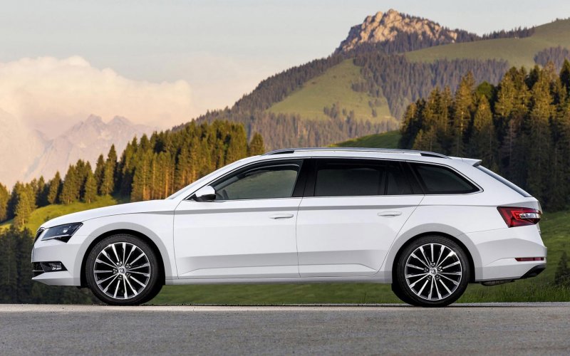 Škoda Superb Combi