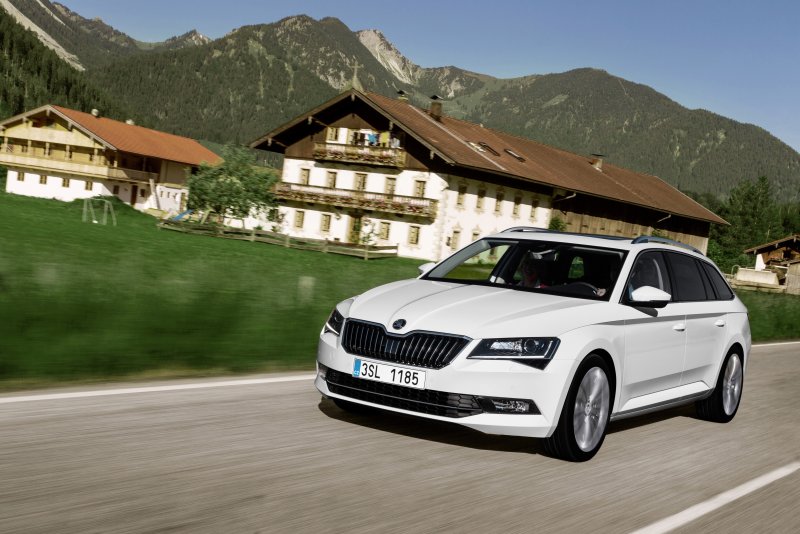 Skoda Superb Combi 2015