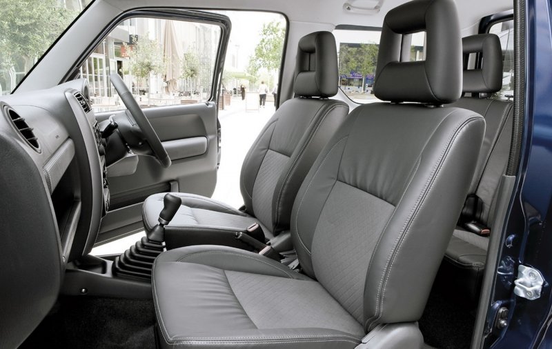 Suzuki Jimny 2015 салон