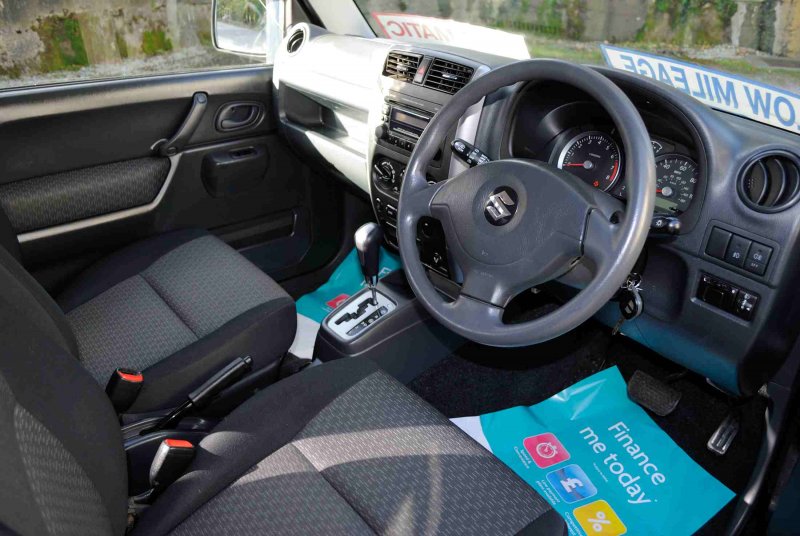 Suzuki Jimny 2006 салон