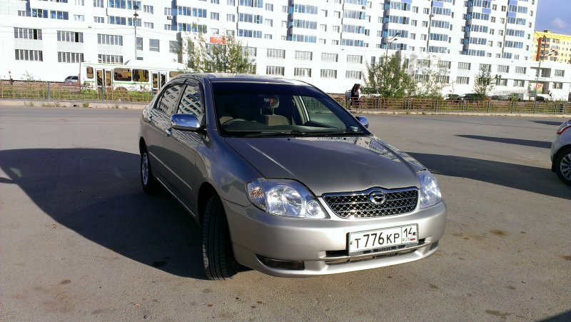 Тойота Королла 2002 седан