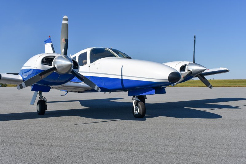 Самолёт Piper Seneca v pa34