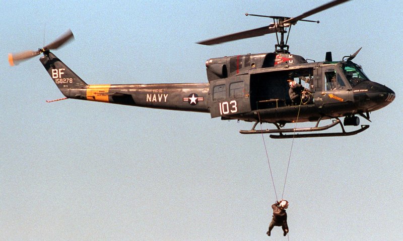 Вертолет uh-1n