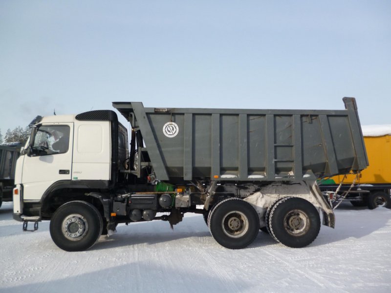 Самосвал Вольво фл 6х4
