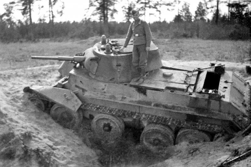 БТ-7м танк