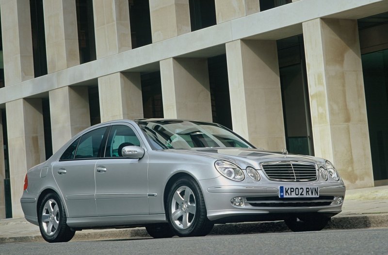Mercedes Benz e270