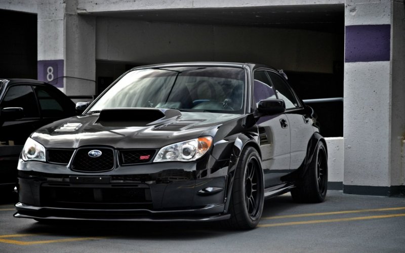 Субару Импреза WRX черная