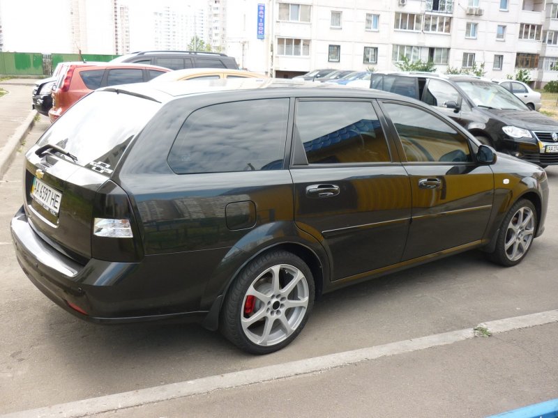 Шевроле Лачетти универсал 1.6