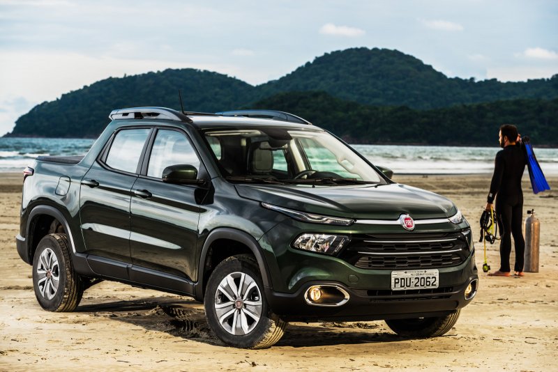 Fiat Toro джип