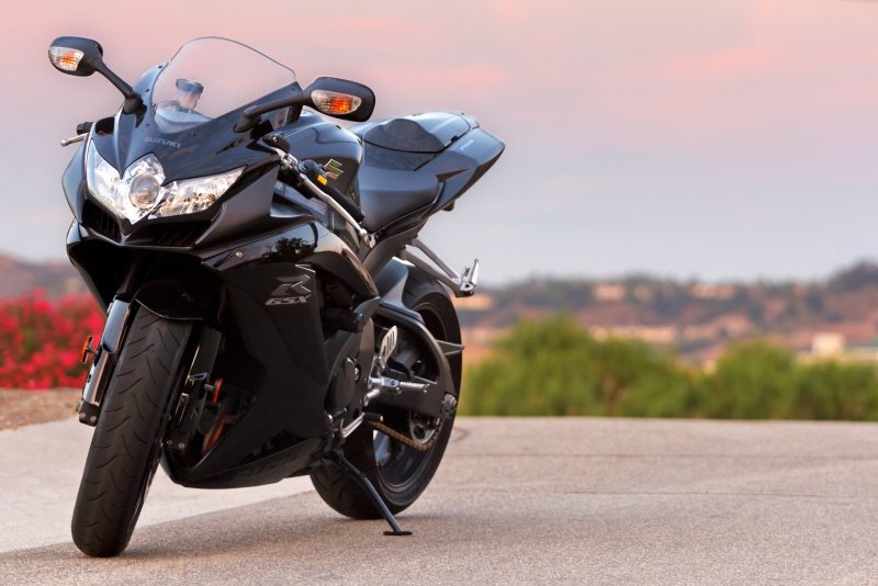 Suzuki GSX-R 750 Black