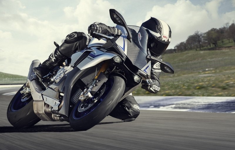 Yamaha YZF-r1