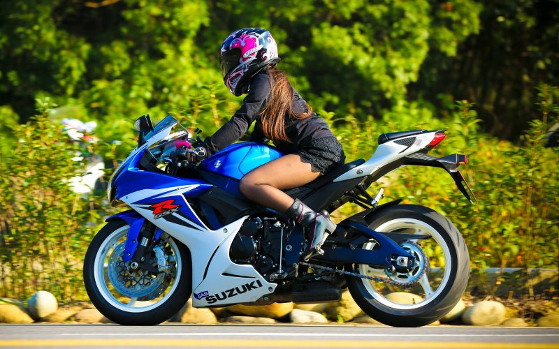 Шлем Suzuki GSX-R