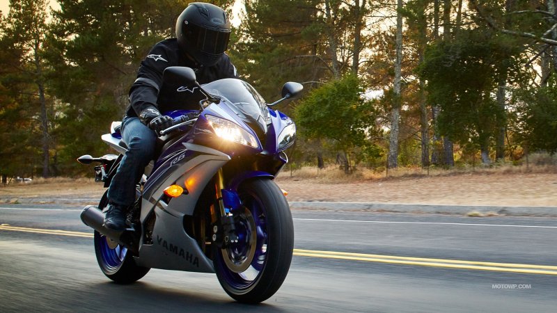 Yamaha r6 2015