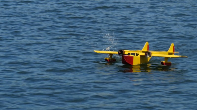 Самолет Conwing l-16