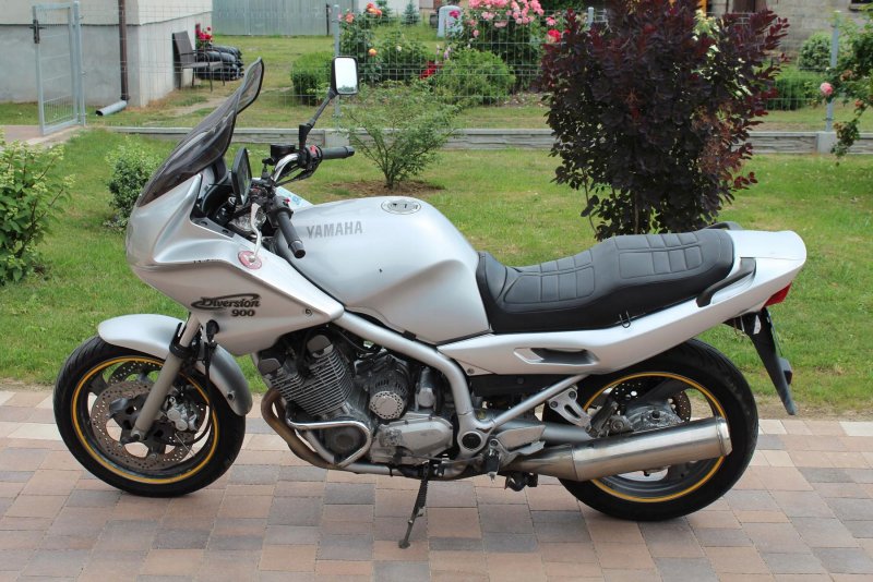 Yamaha XJ 900 diversion