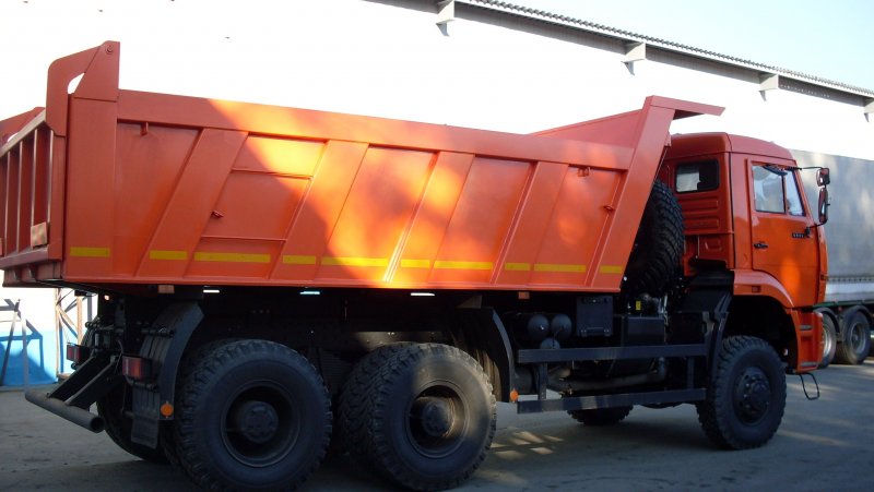 КАМАЗ 6522-43 самосвал