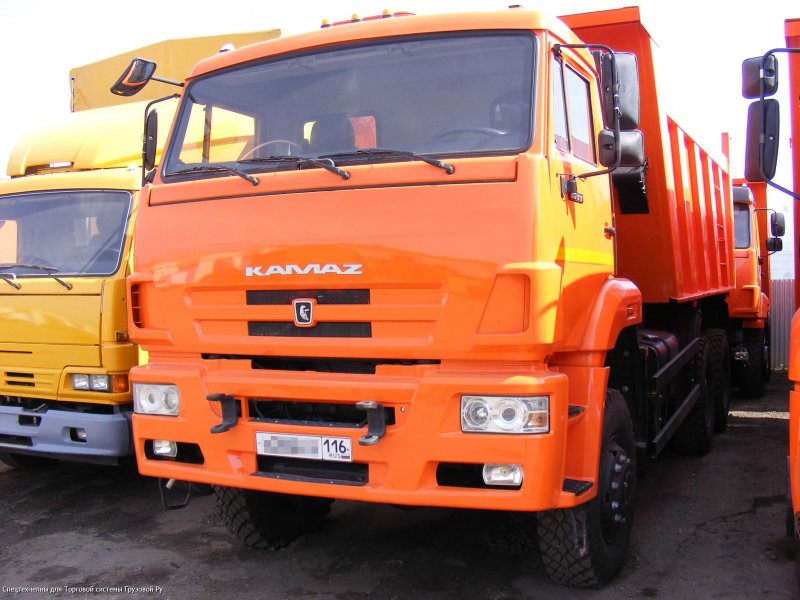 КАМАЗ 6522 самосвал