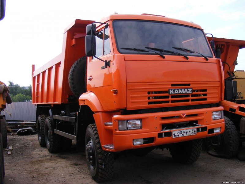 КАМАЗ 6522 (6x6)