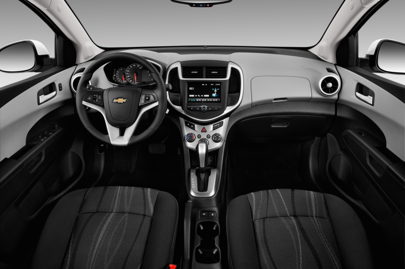 Chevrolet Aveo 2010 салон