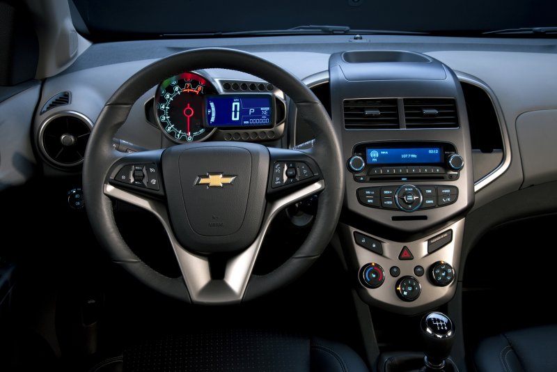 Chevrolet Aveo (т300) 2012 -