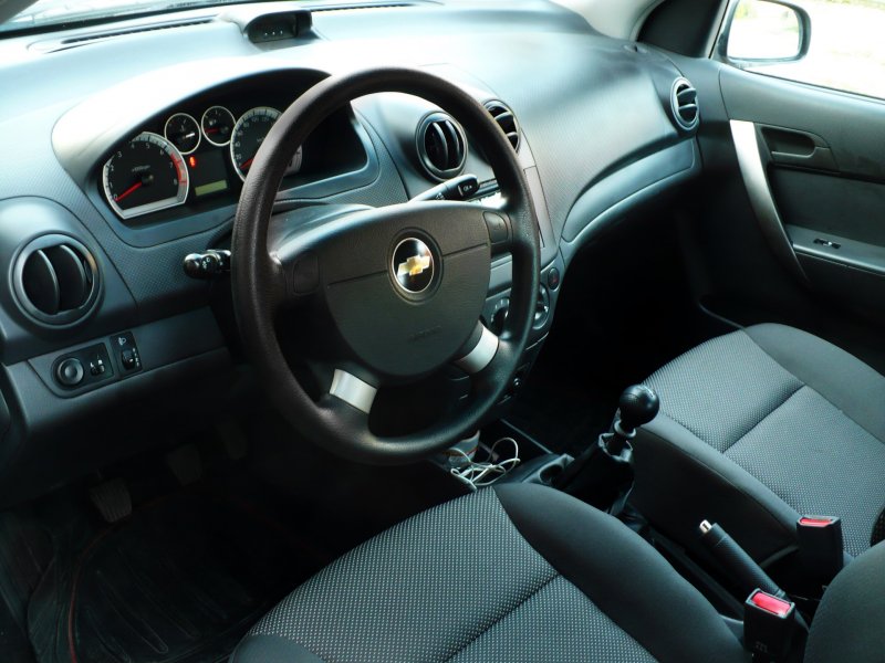 Chevrolet Aveo II салон