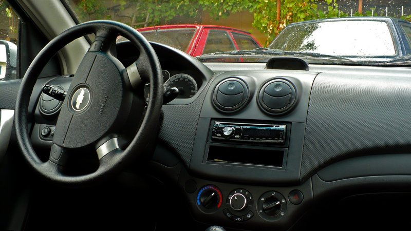 Chevrolet Aveo II салон