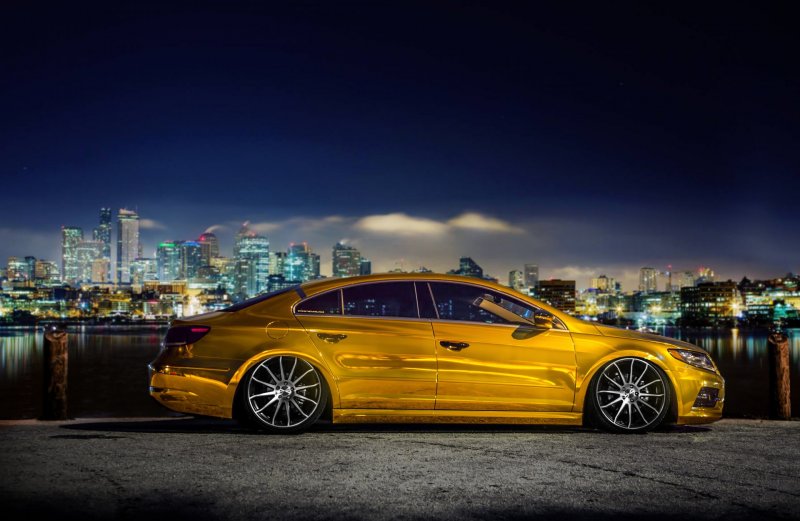 Volkswagen Passat cc золотой