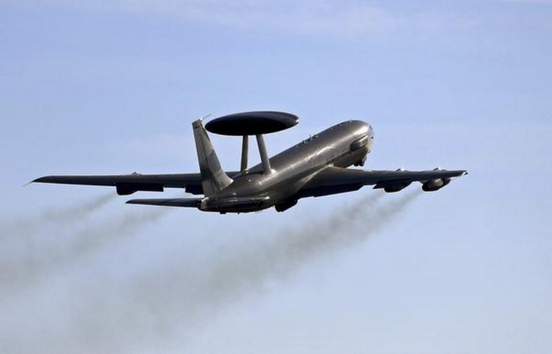 Самолеты–разведчики AWACS