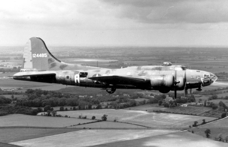 Boeing b-17 Flying Fortress фото черно белое