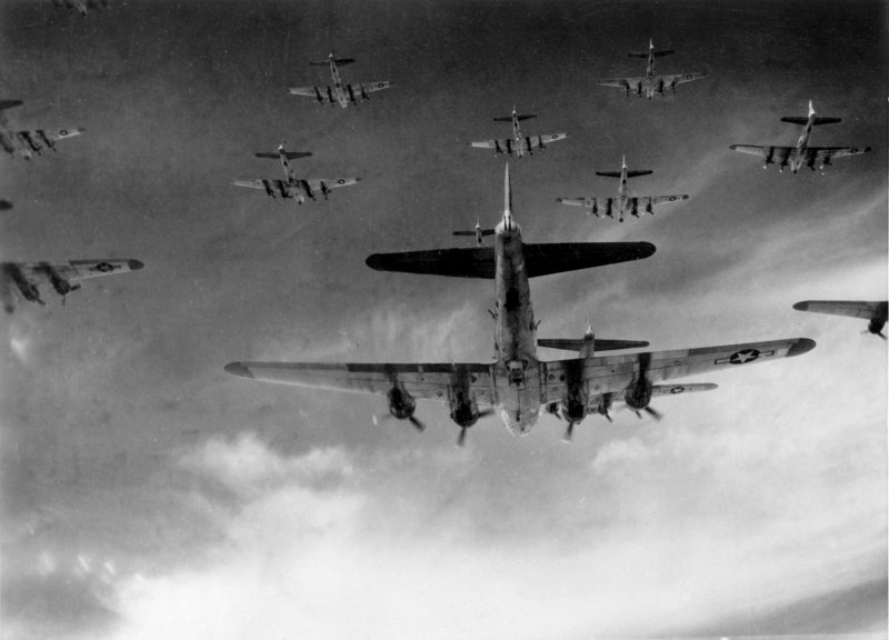 Строй бомбардировщиков b-17