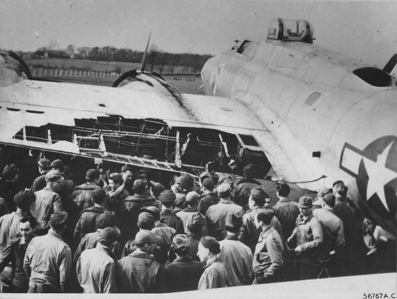 B17 бомбардировщик архивные