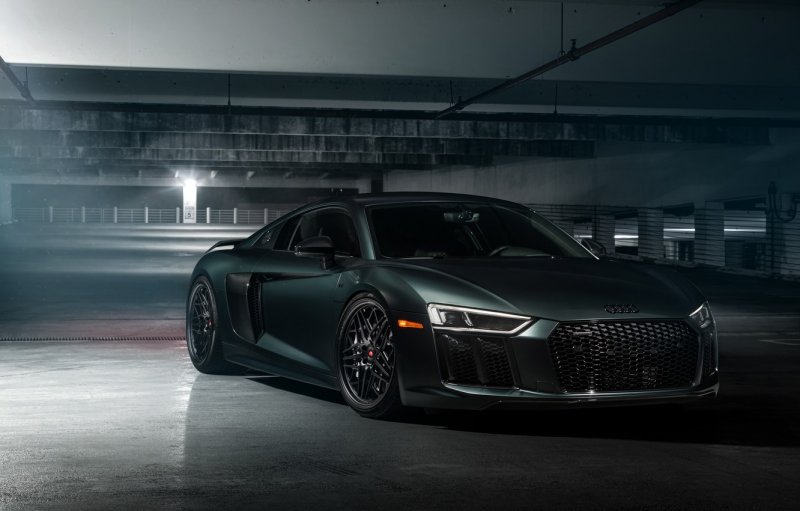 Audi r8 v10 2018 черная