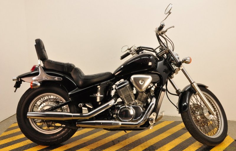 Мотоцикл Honda Steed 400