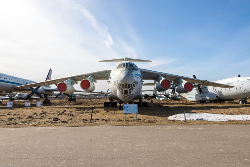 Ил-76 пассажирский самолёт
