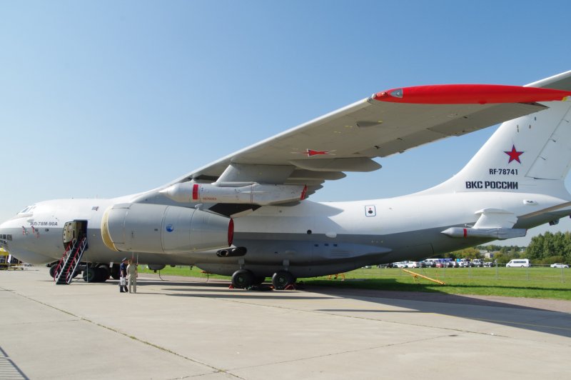 Транспортный самолет АН 22 Антей
