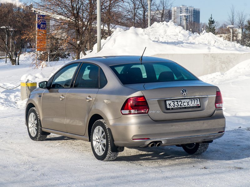 Volkswagen Polo 2017 сзади